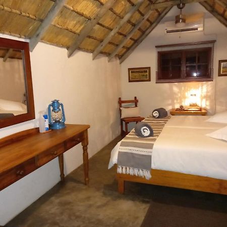 Villa Shumba Safari Bush Camp à Hoedspruit Extérieur photo